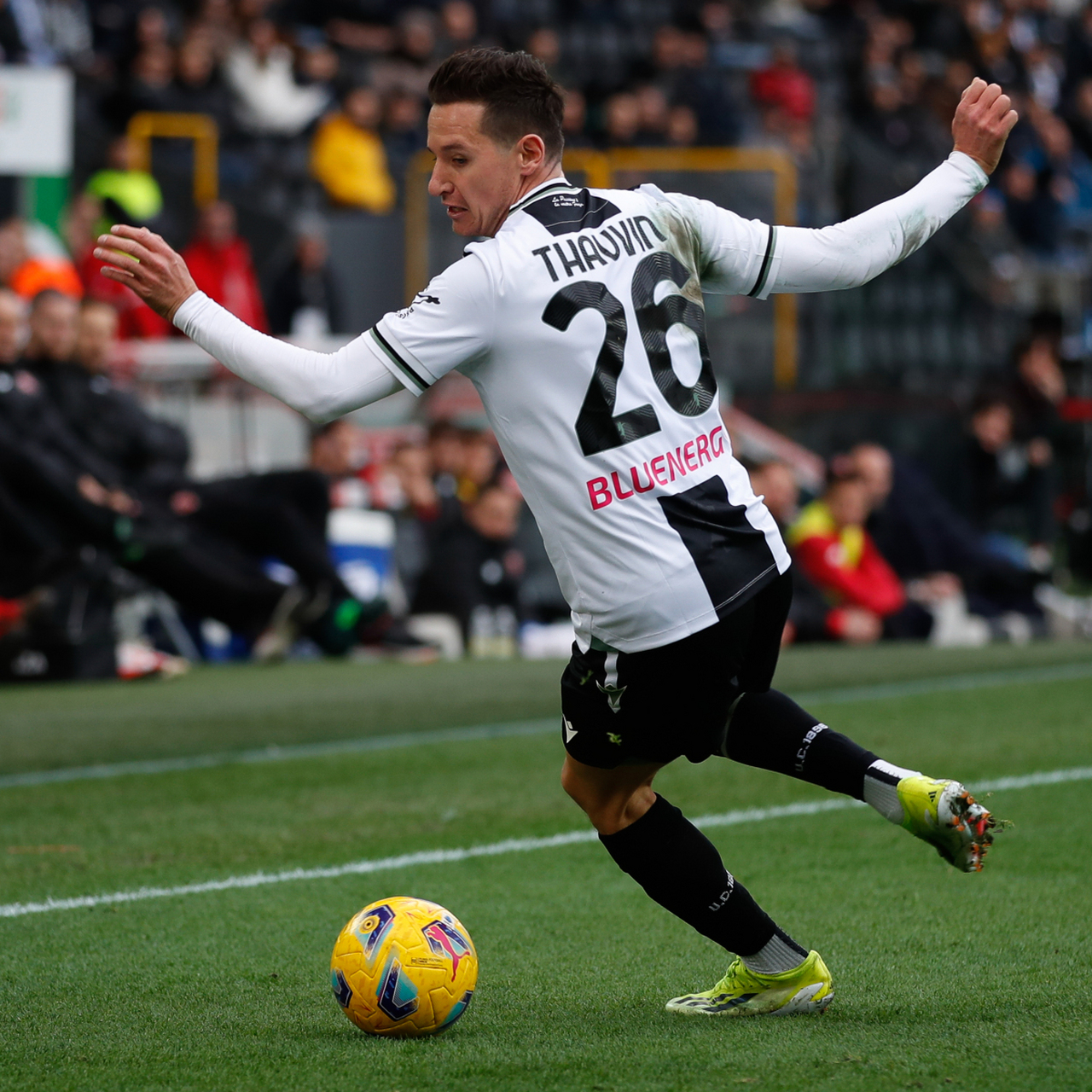 爱游戏网页版-乌迪内斯在关键时刻崛起，杀入欧冠半决赛