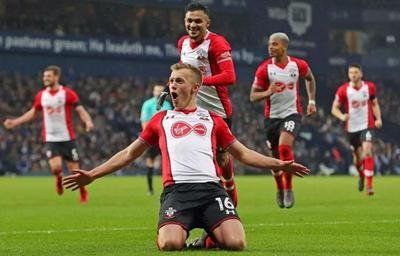 爱游戏在线登录-包含华德福重获新生，争取英超保级成功的词条