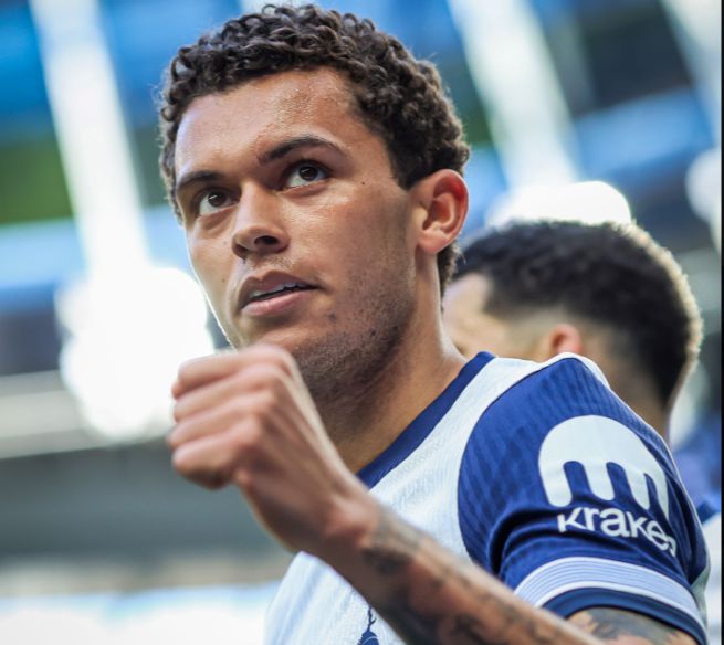 爱游戏登录-包含布伦南主场一球小胜，全取三分的词条