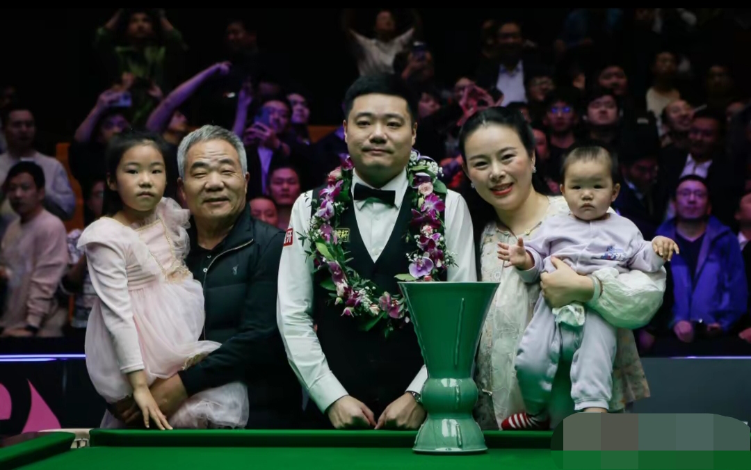 公牛稳健发挥双杀对手登上冠军宝座