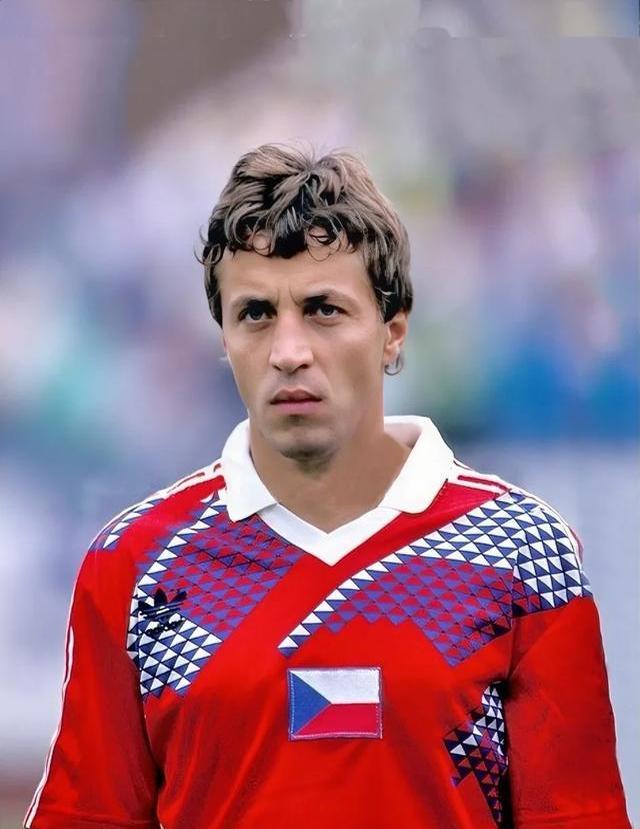 爱游戏中国官网-斯洛伐克队获得一场胜利，晋级赛事