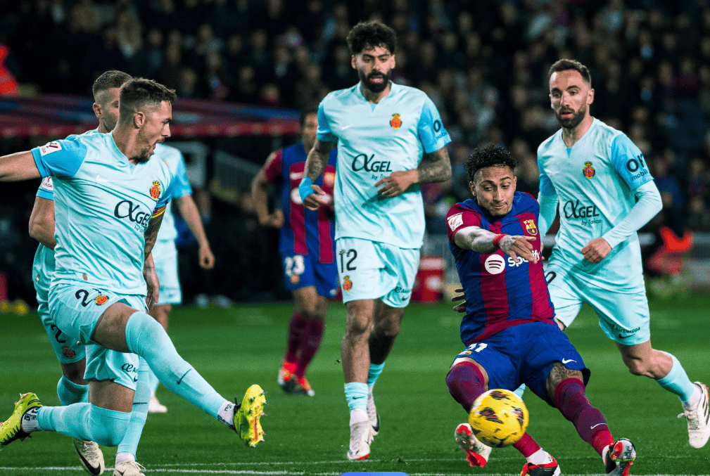 塞维利亚遭遇主场背景，球队寻找突破的简单介绍