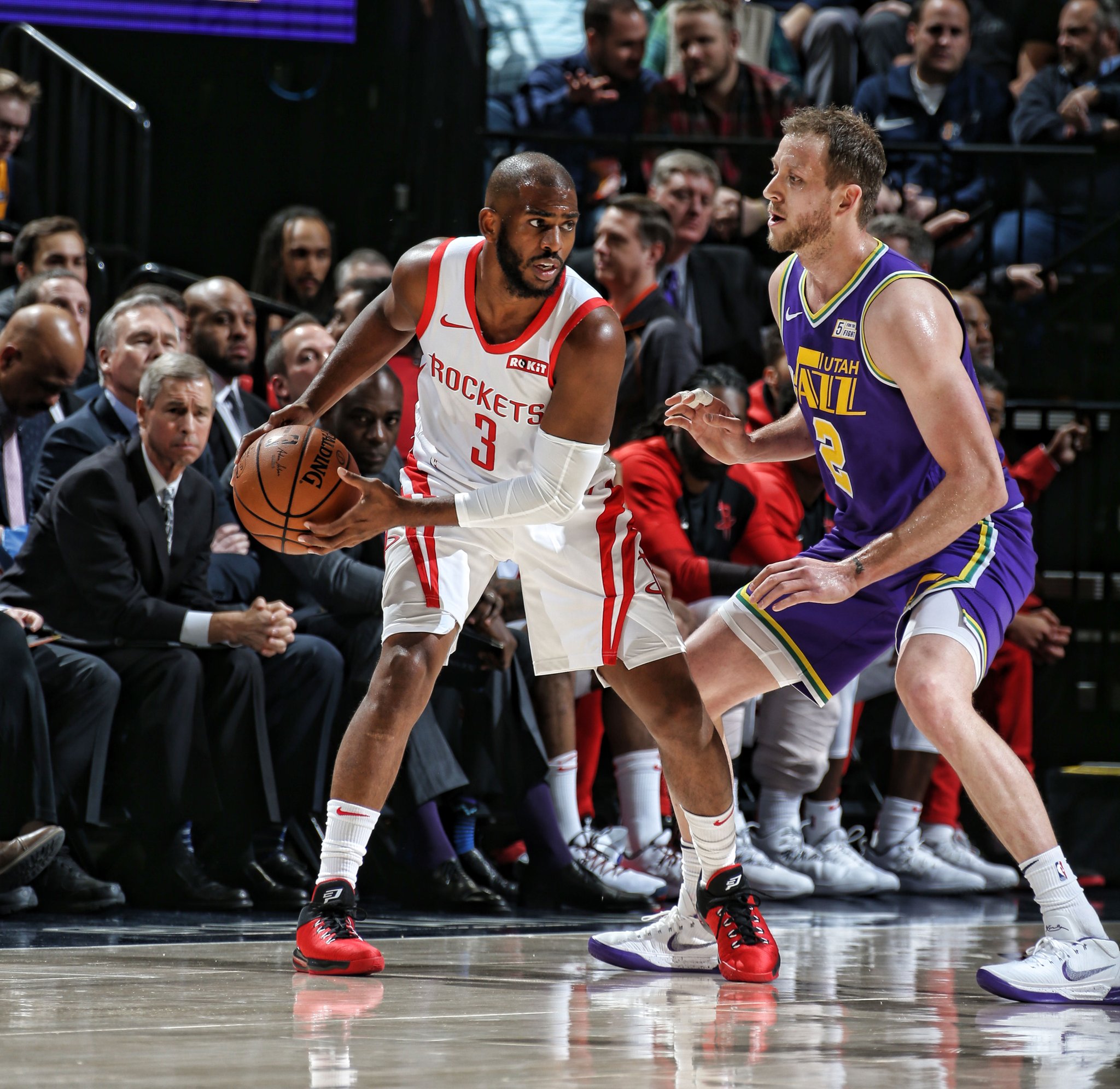 爱游戏中国官网-阿里扎贝尔成为进攻焦点，助球队获胜的简单介绍