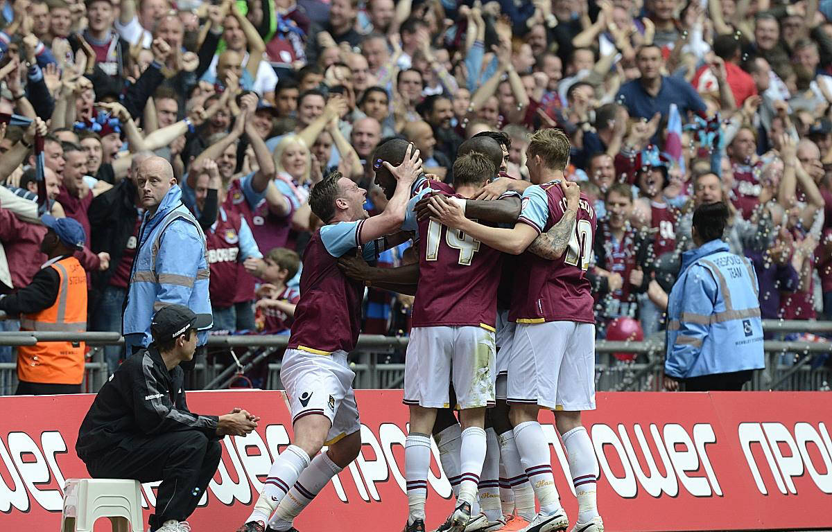 关于伯恩茅斯主场不敌对手，球队体能有待提高的信息