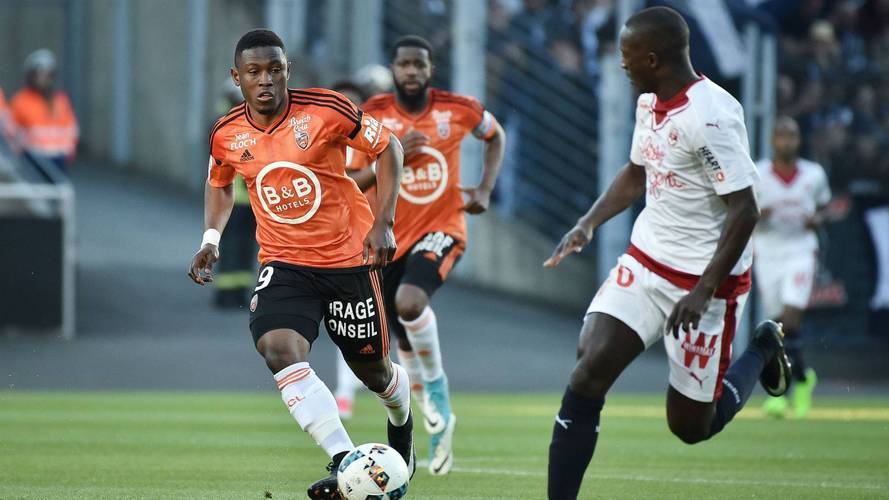 爱游戏在线-包含里昂主场三连胜，稳居欧战席位的词条