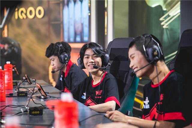 包含无人看好的队伍制造惊喜,闪耀赛场!的词条 包含无人看好的队伍制造惊喜,闪耀赛场!的词条